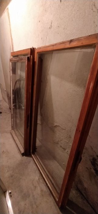 Прозорци с дървена дограма