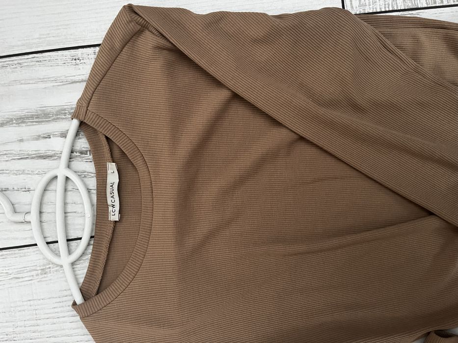 Спортно-елегантна дълга рокля в бежево LCW