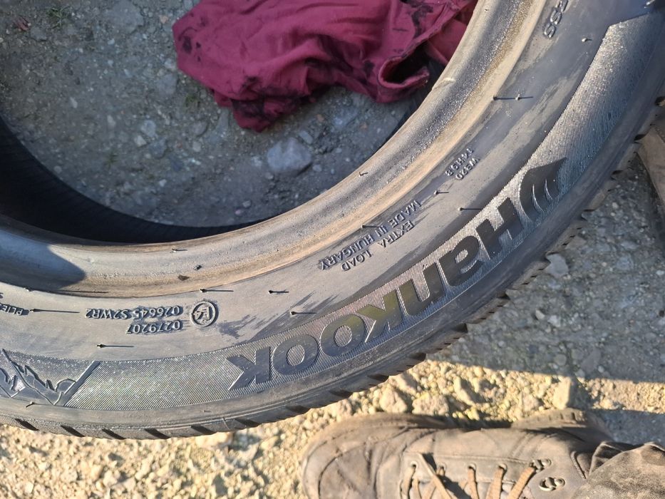 Vand 2 anvelope 215 55 16 hankook de iarna bune dot 2020