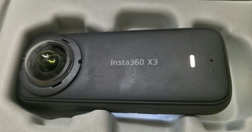 Camera Insta360 X3