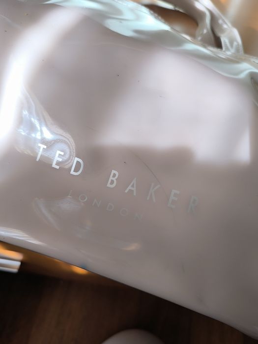 Дамска чанта Ted Baker и  guess girl