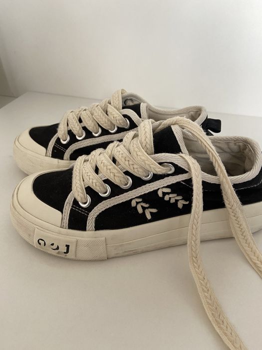 Продам кеды