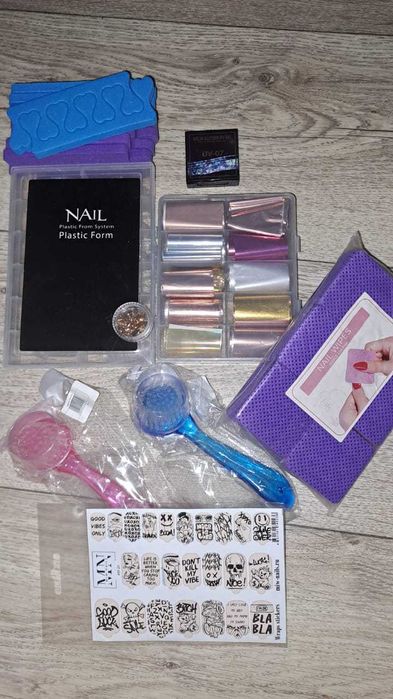 Материалы и оборудование для маникюра