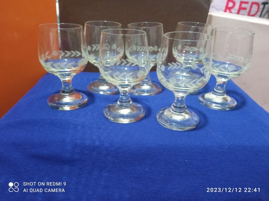 Фужеры для шампанского и напитков