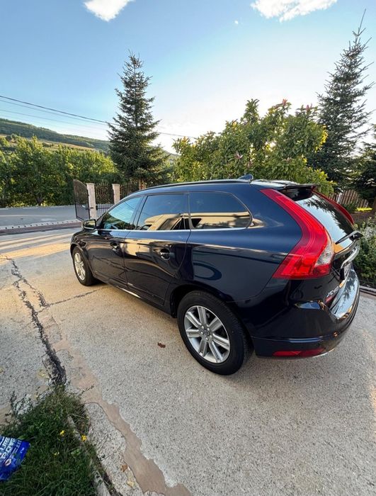 VOLVO XC60 2016 — imagine 5