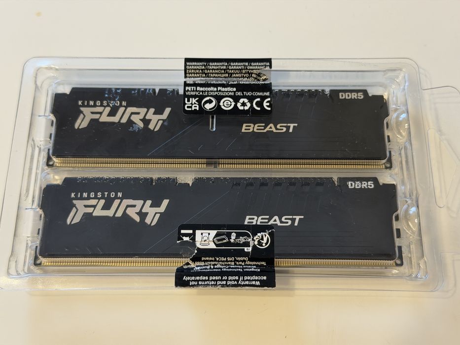 Memorie RAM DDR5 32GB Kit (2x16GB) Kingston FURY Beast 6000MT/s CL30