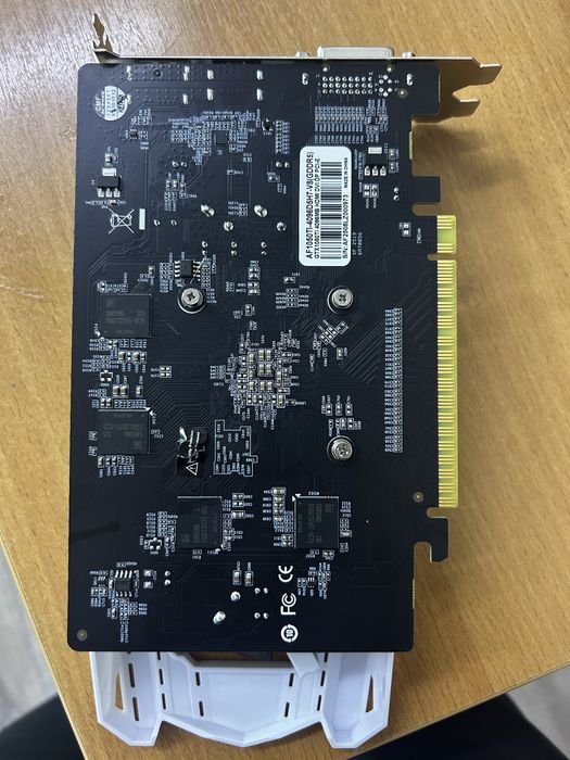 Продам видео карту GTX 1050 TI