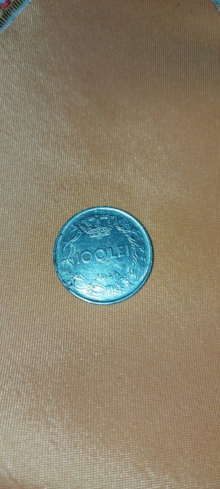 Vând moneda 100 lei cu Regele Mihai I an 1943-1944