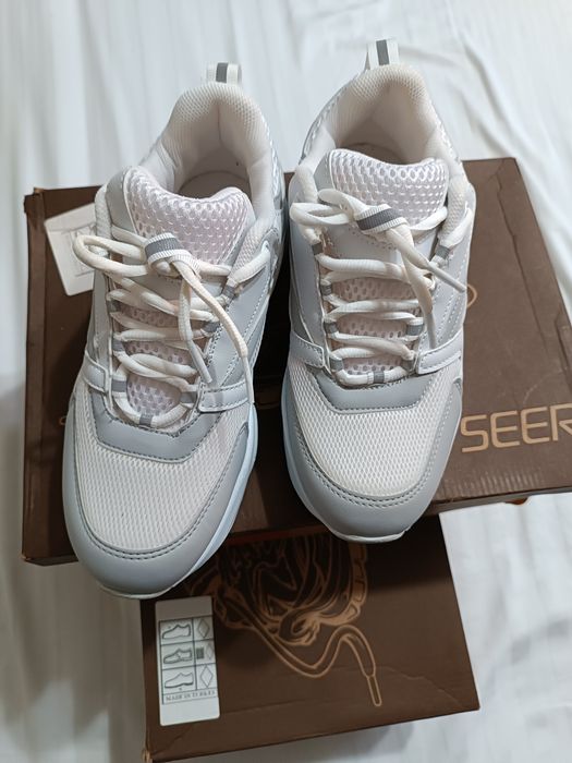 Adidași Dark Seer, Nr.36