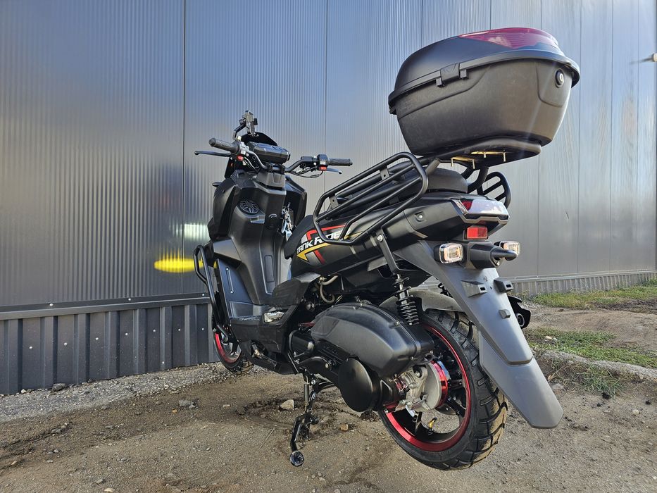 Скутер TANK X 150  кубов