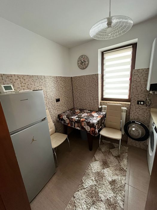 Apartament de închiriat