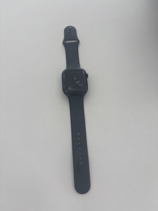 Продам apple watch series 10