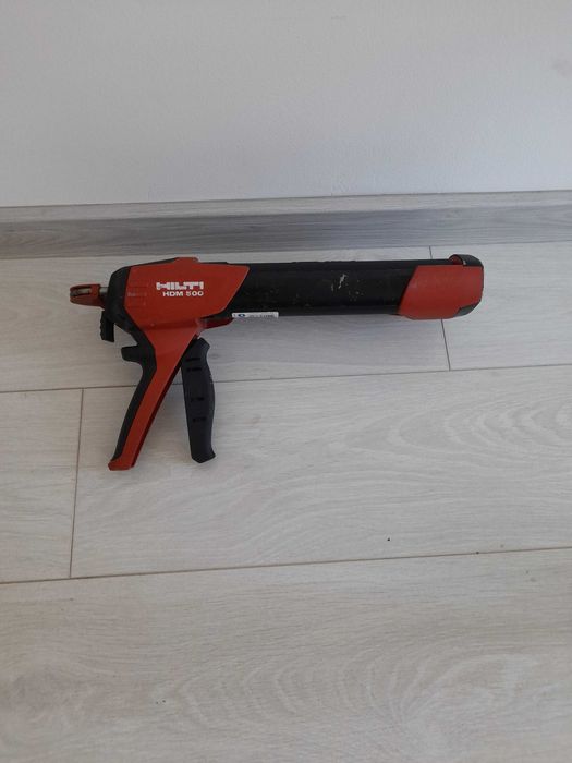 Hilti HDM 500 - пистолет за анкерни смоли