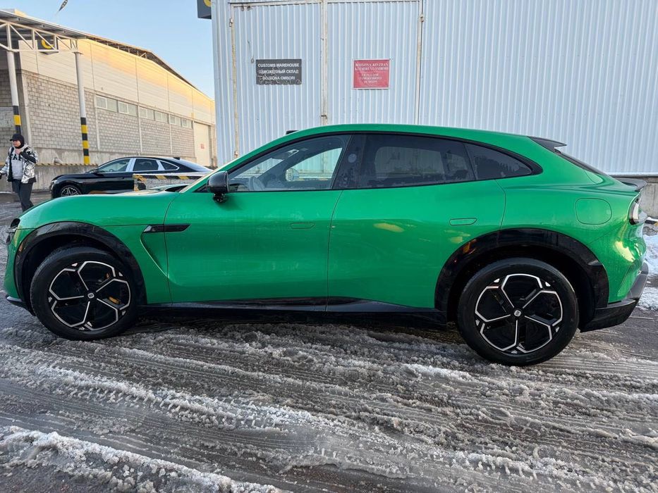 Xiaomi YU7 AWD MAX Новая