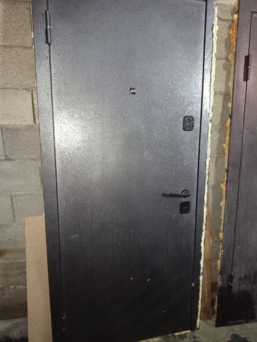 Двери   25000 тг