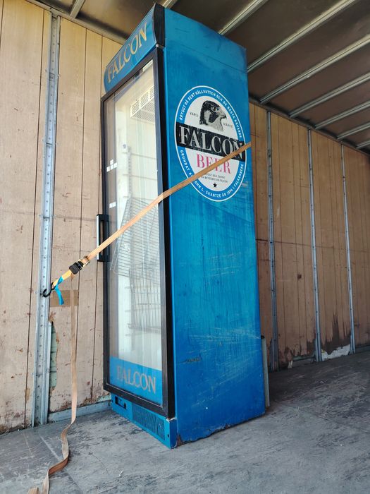 Вертикална хладилна плюсова витрина