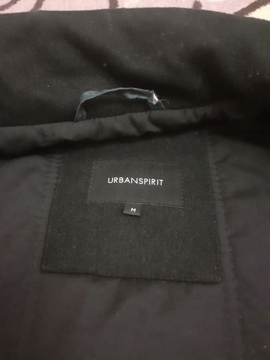 Urbanspirit палто,топло и елегантно размер М