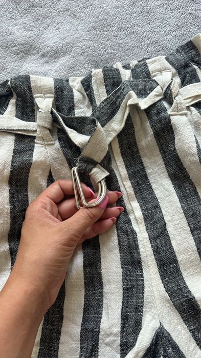 Къси панталони на райе