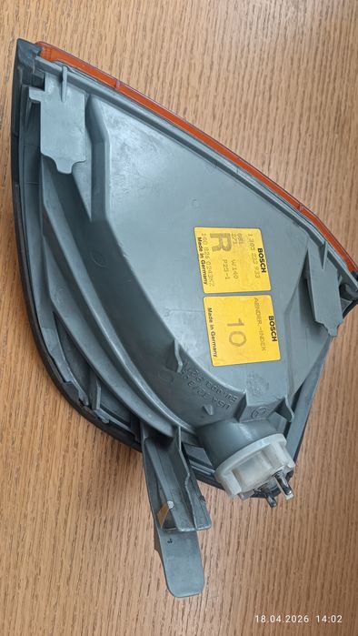 W140 фонарь правый