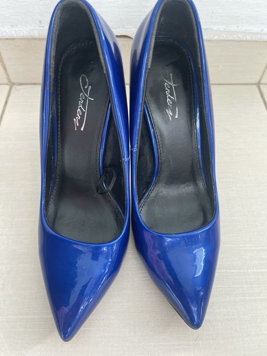 Дамски обувки на Тенденз