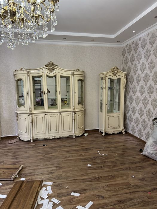 Продам стенку в идеалнов состояние