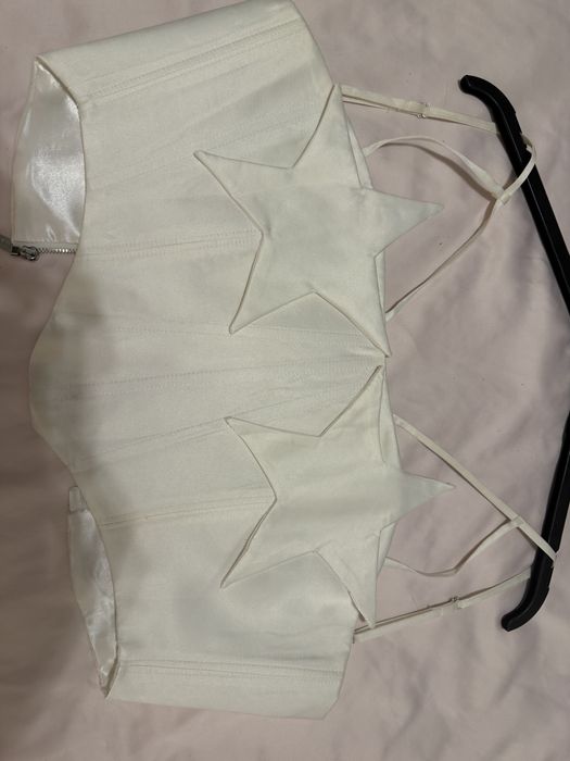 Корсет топ боди  - дължи малко над  пъпа невероятно стои