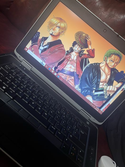 Vand Laptop Dell Latitude