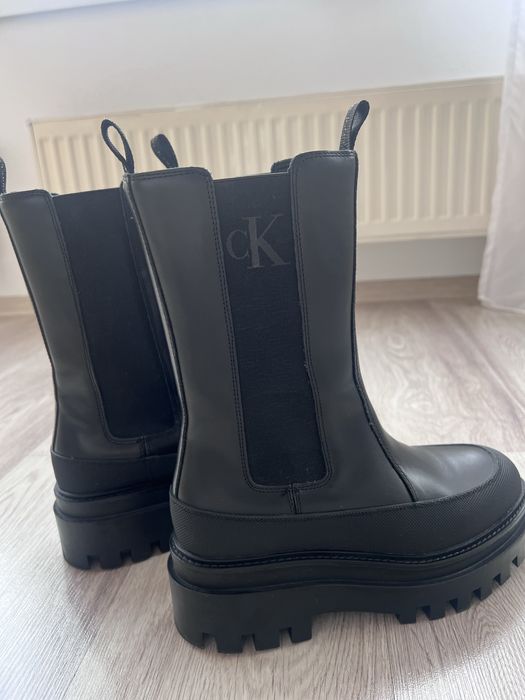 Ghete Calvin Klein