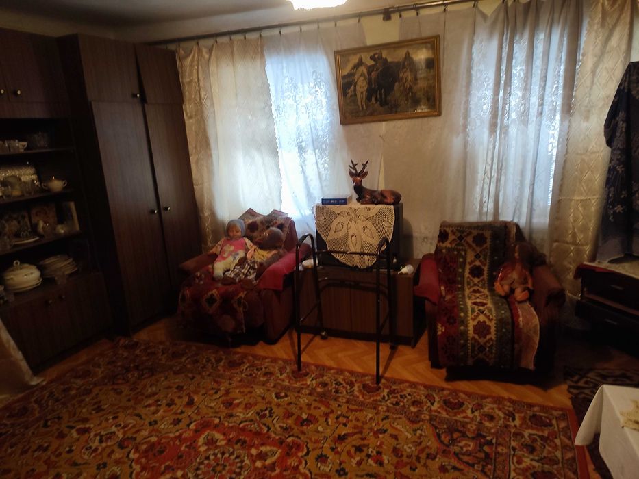 Продаётся частный дом, 6 соток земли, район Телеграф (прокуратура)