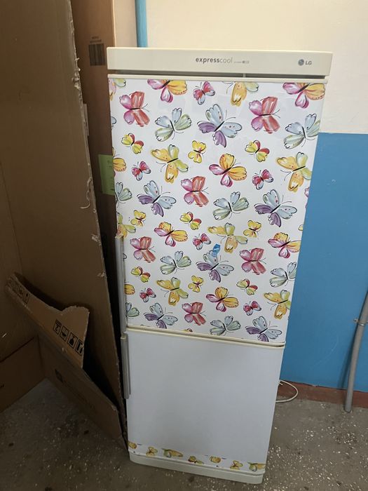 Продам холодильник LG