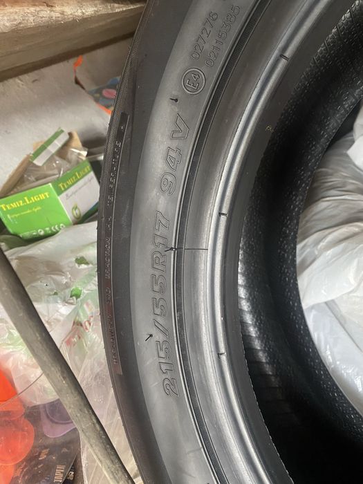 Продам новую резину 215/55R17