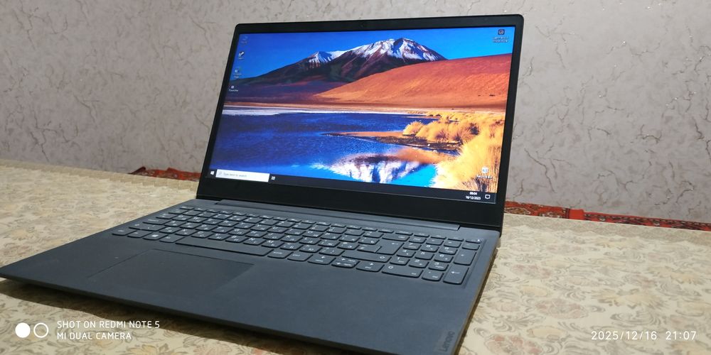 Lenova kompaniyasi noutbuklari kelishtiramiz