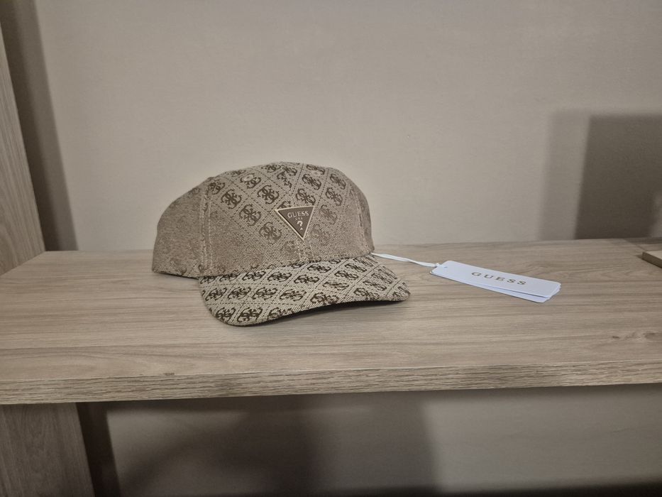 Шапка Guess unisex - GUESS KATYA Baseball cap