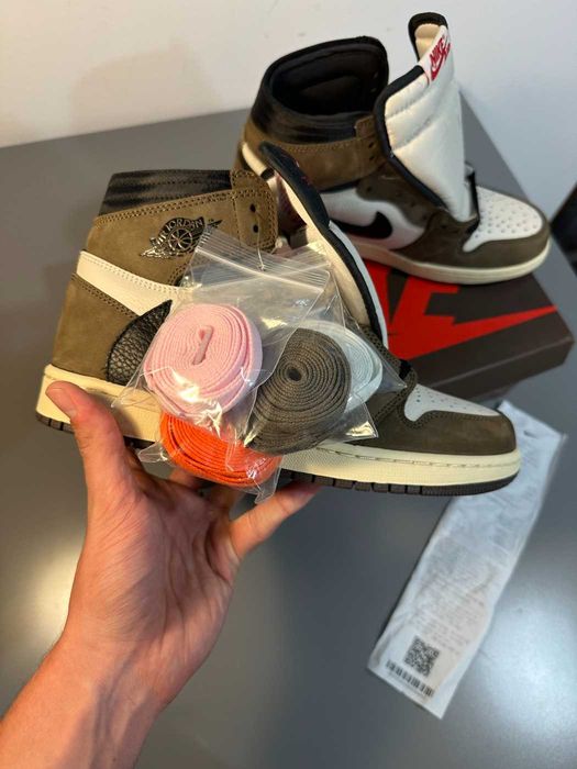 Nike Air Jordan 1 High OG Travis Scott Mocha marimea 42