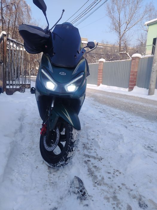 Мопед макси        .