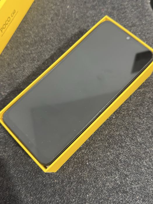 Телефон Poco c40