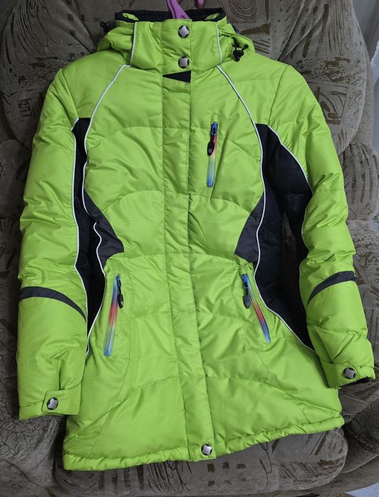 Продам куртку ЗИМА.