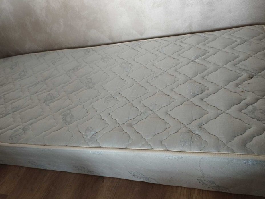 Еднолицев матрак с пружини