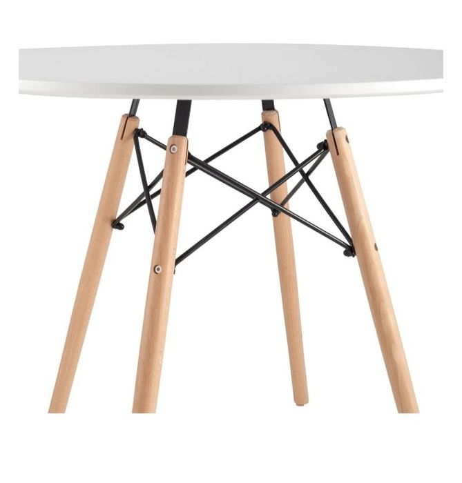 Продам стол 100×100