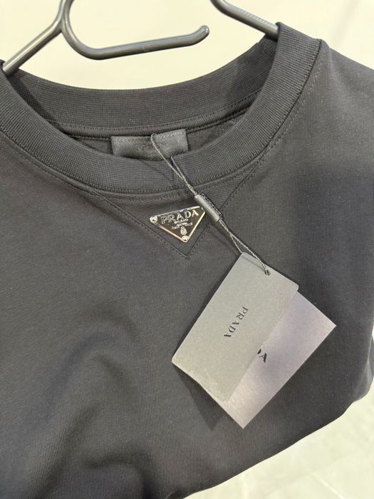 Тениска - Prada Triangle