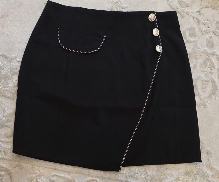 Fusta neagra Shein marime M noua
