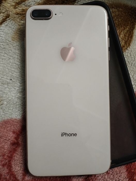 iPhone 8 Plus Gold 64.Gb LLA Bez Karobka Srocna Sotiladi