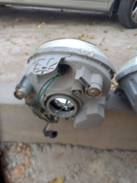 Продаются Матиз передние фары.