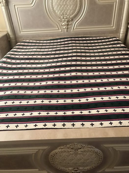 Одеяло сотилади. Иссикина. 2 кишилик.