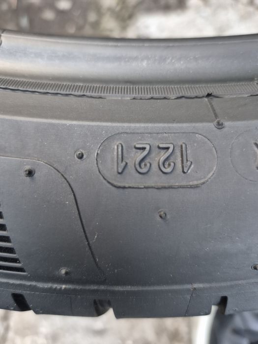 255 40 21 O BUCATA Anvelopa de vară Michelin  Pilot Sport 4 Dot 12.21