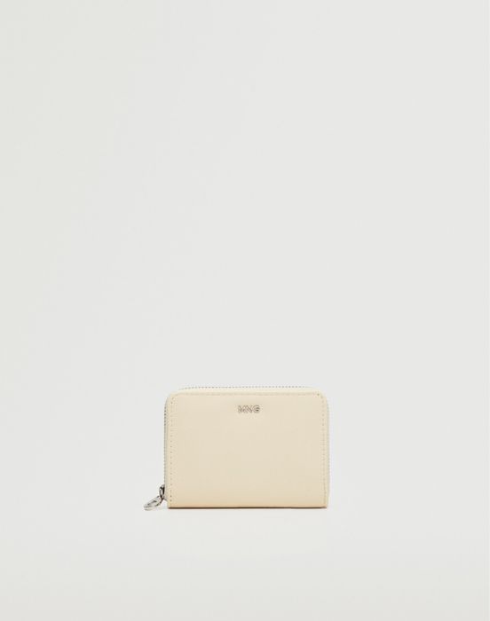 Ново портмоне Mango