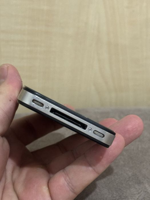 Легендарный Айфон 4S - 40К