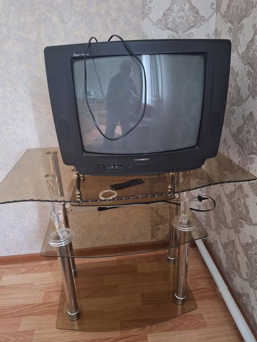 Продам телевизор на дачу