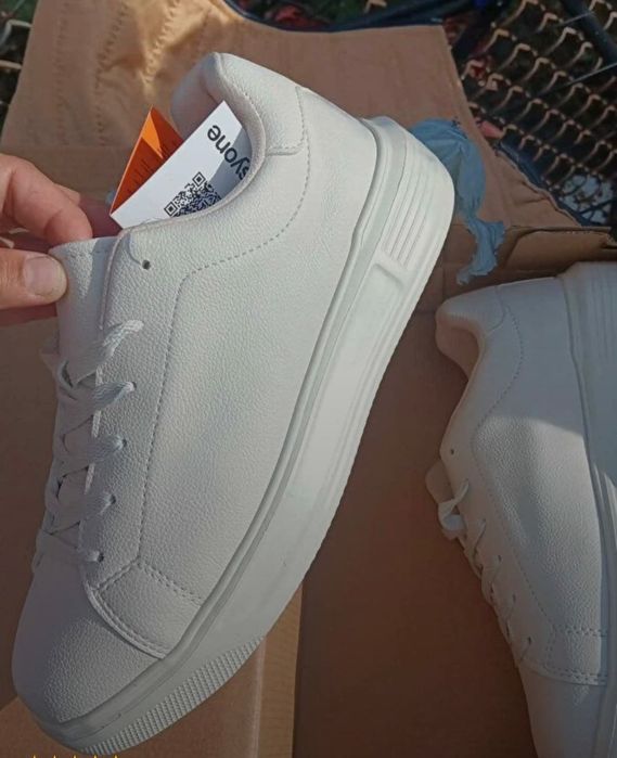 Pantofi sport versatili