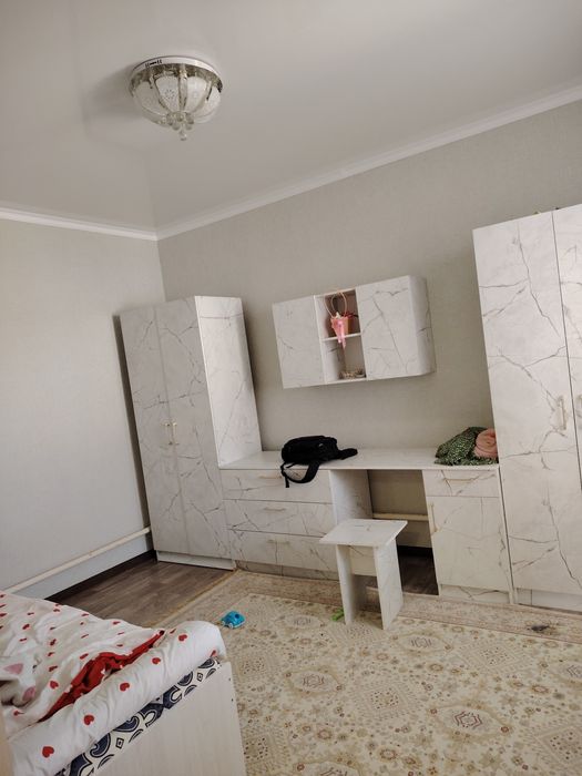 Времянка сатылады асада бәйтеректе